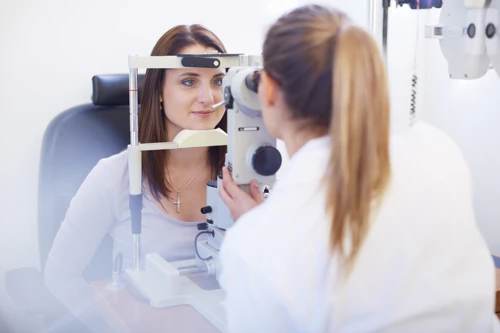 Контрольный Осмотр и Ежегодный Осмотр в MyACUVUE®
